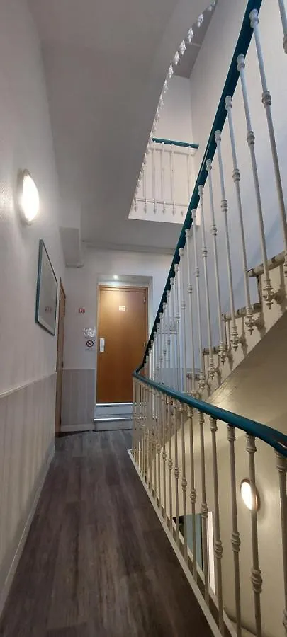 **  Hotel Parisien Menton France