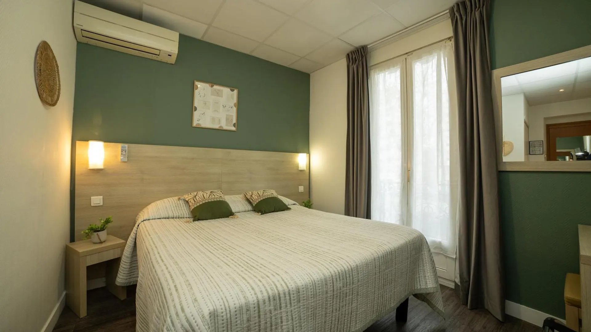 Hotel Parisien Menton