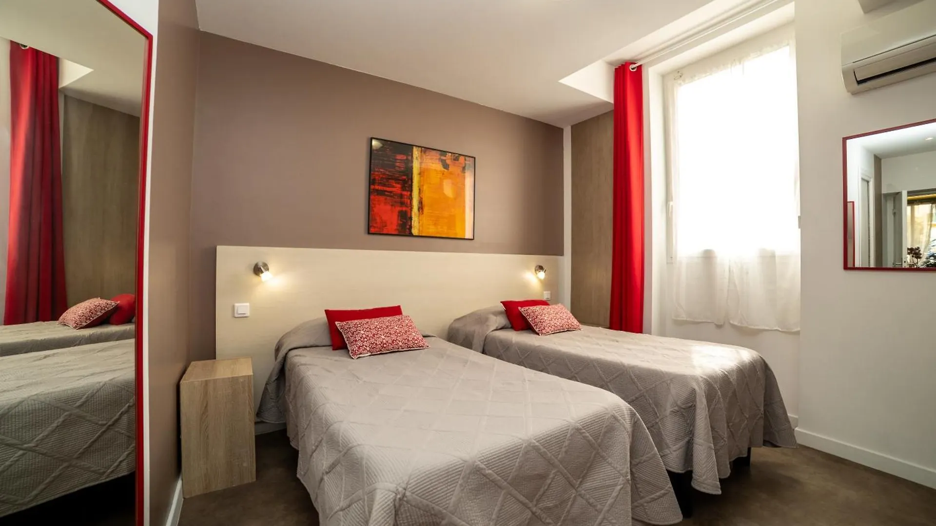 Hotel Parisien Menton