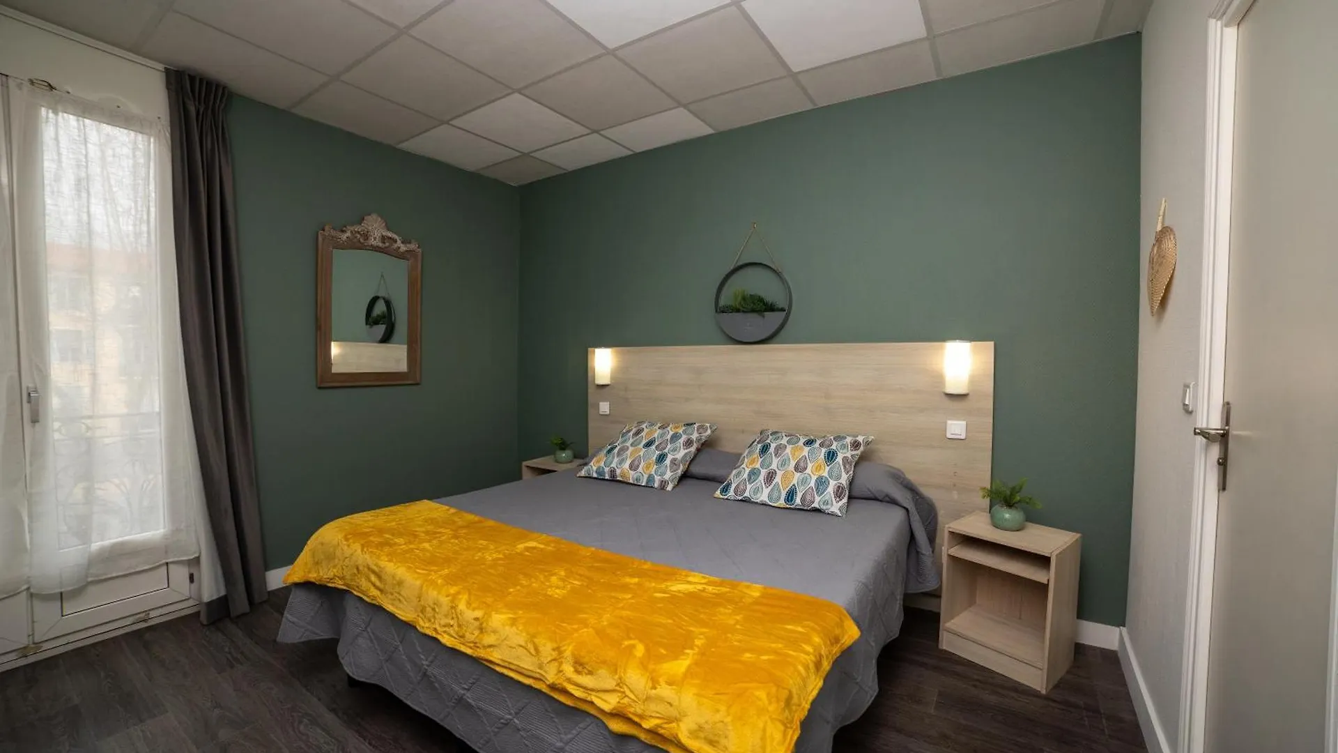 Hotel Parisien Menton