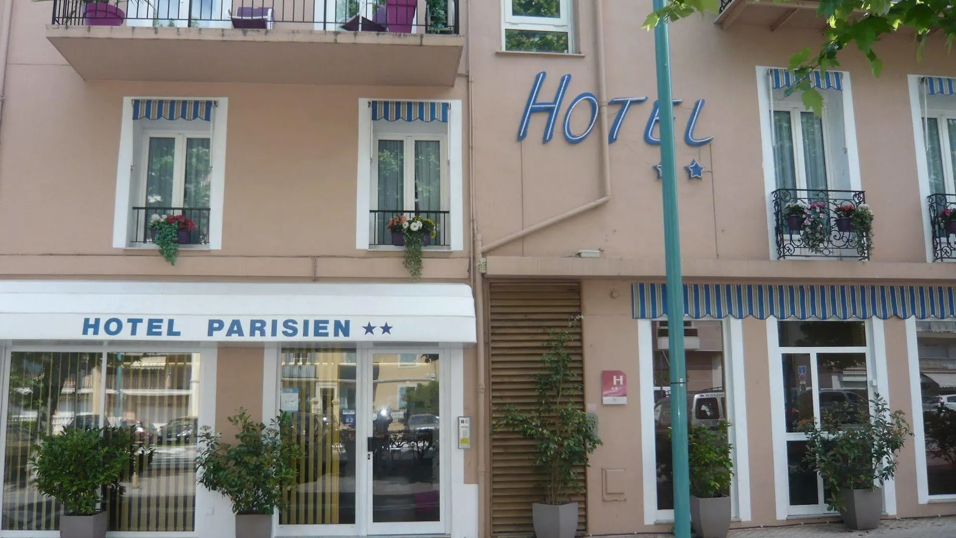 Hotel Parisien Menton 2*,  France