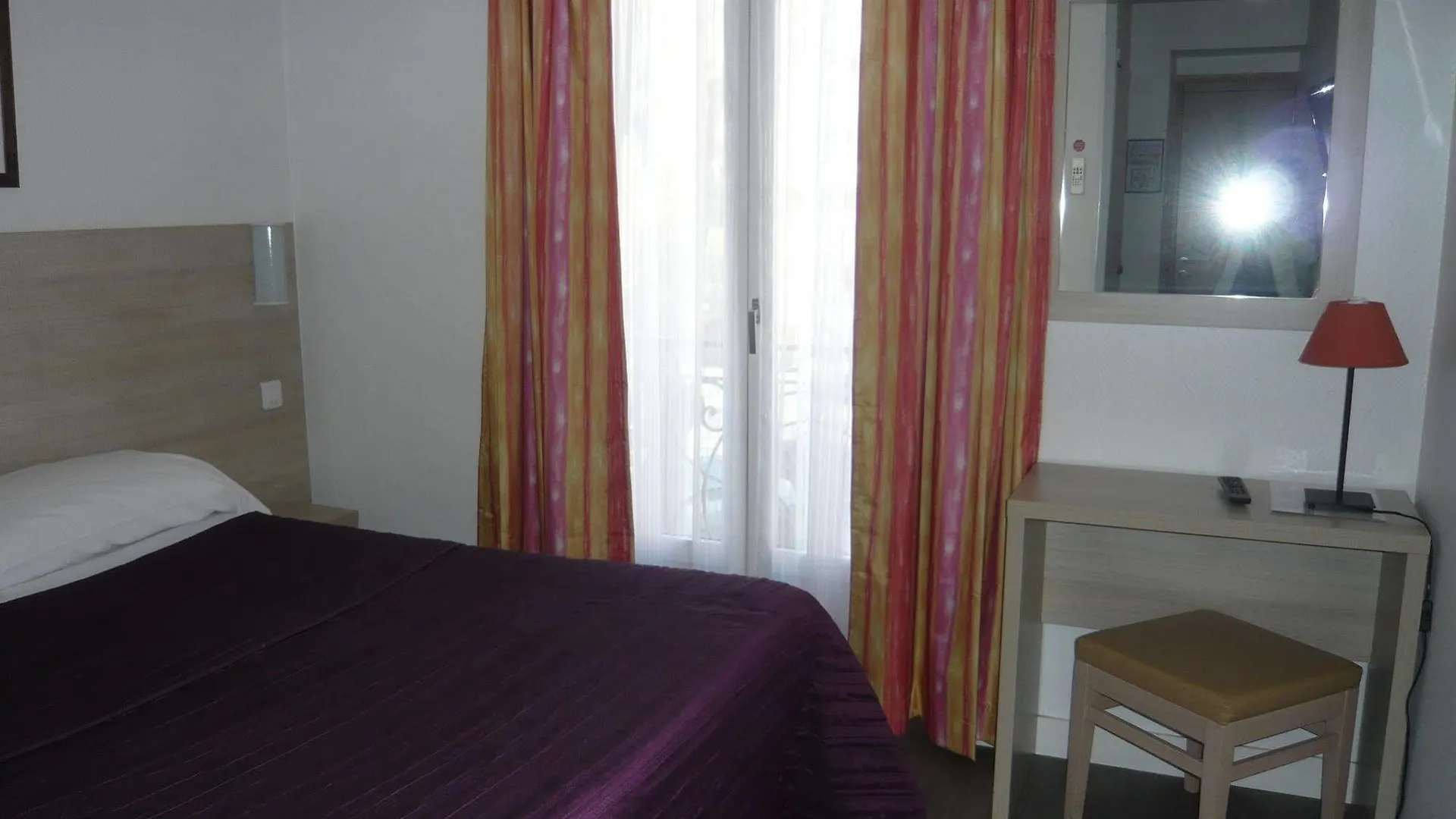 Hotel Parisien Menton