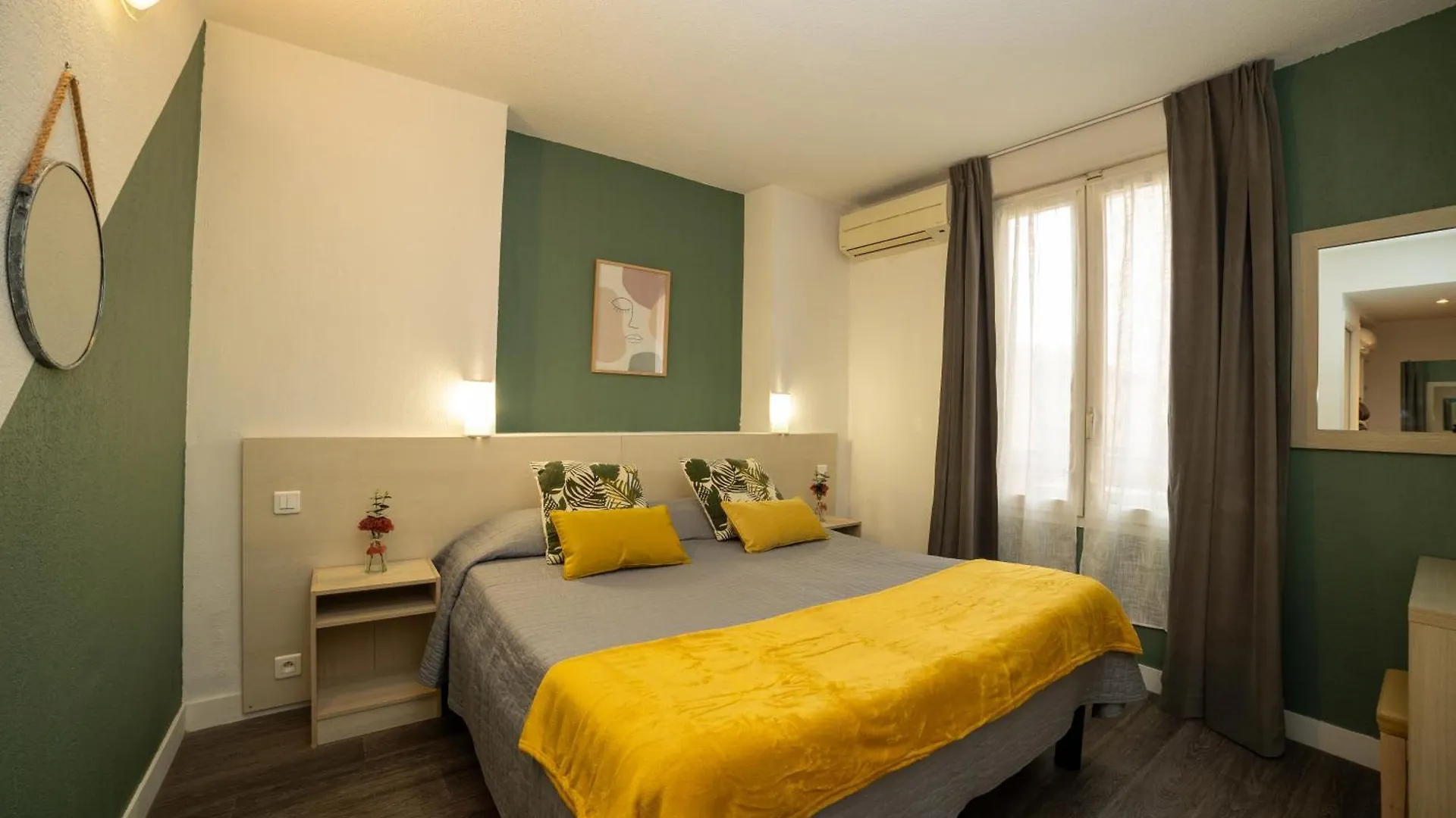 Hotel Parisien Menton