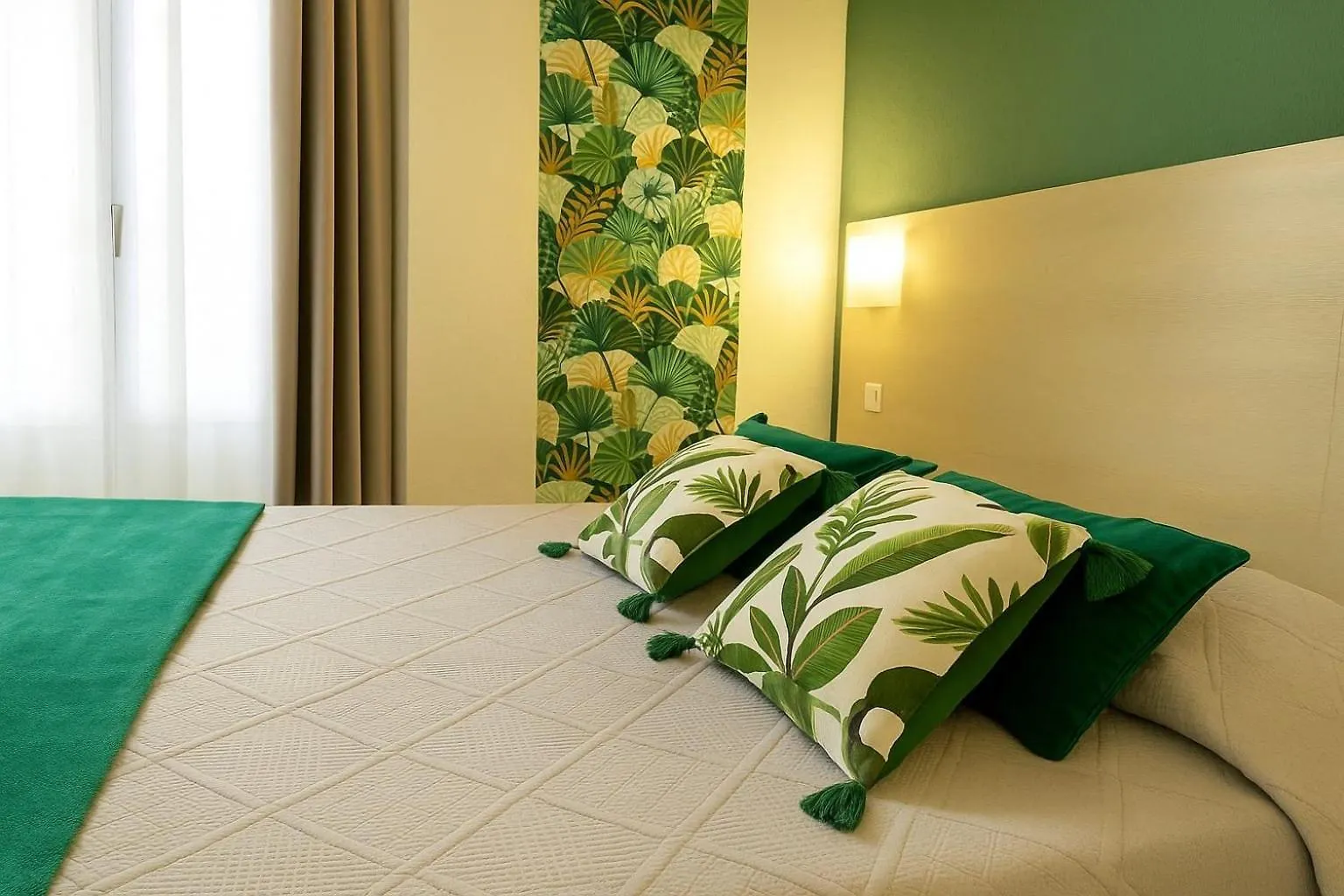 Hotel Parisien Menton France