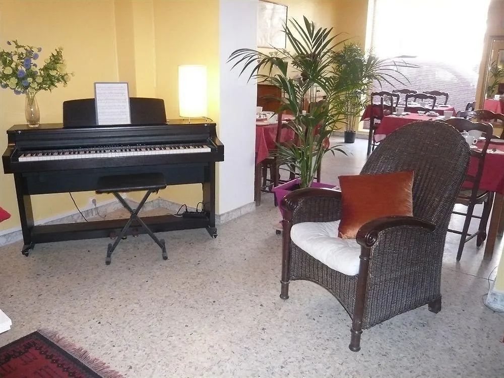 Hotel Parisien Menton